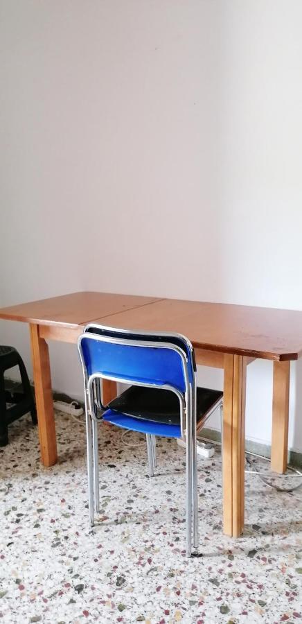 Athinas Apartment Near Acropoli And Monastiraki Metro アテネ エクステリア 写真